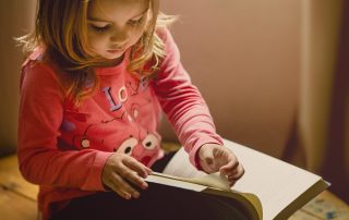 invitatie-la-lectura-in-luna-iubirii